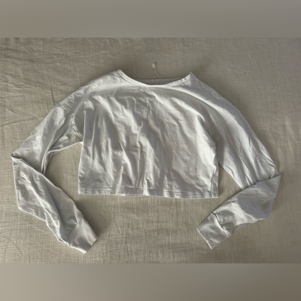 White Cropped long sleeve workout tee shirt size XS